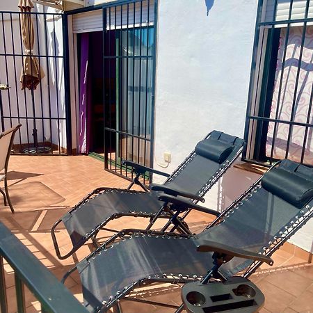 Apartamentos Axarquia , Frigiliana, Terraza Privada Con Vistas A La Montana Rio Y Al Mar Luaran gambar